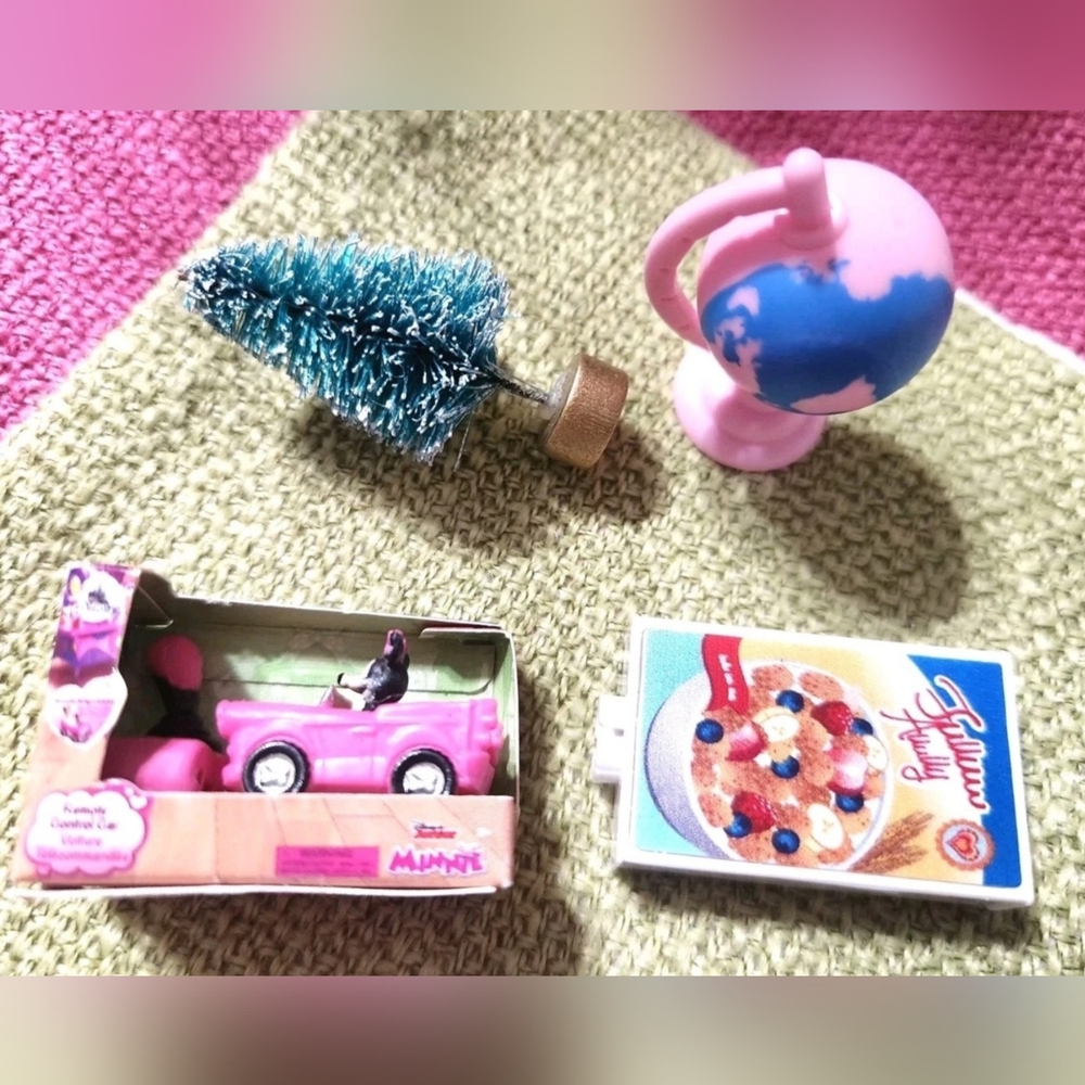 Lots Of Valuables  Minis Doll Accessories, Barbies Thing, Mickeys..